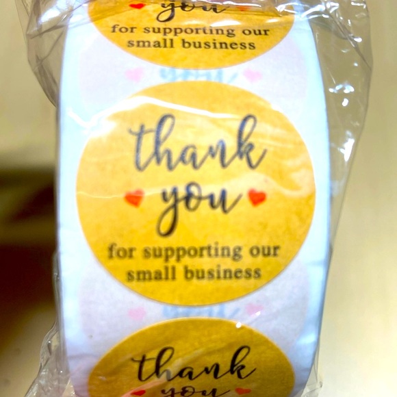500!!! 1 inch “Thank You” Sticker Roll for your wonderful customers ❤️ 📦 - Picture 4 of 5